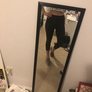 Green lulu lemon leggings (model)